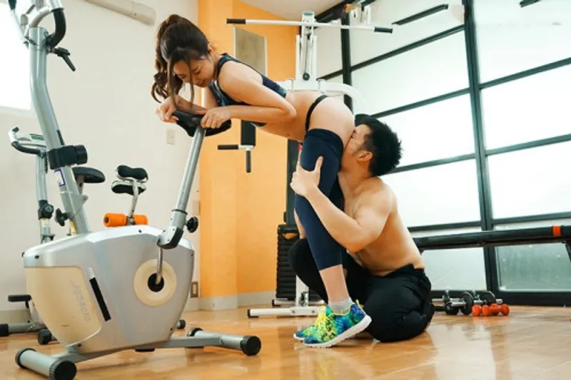 Xin ông xã đi tập gym, vợ "đi ngoài" với anh pt