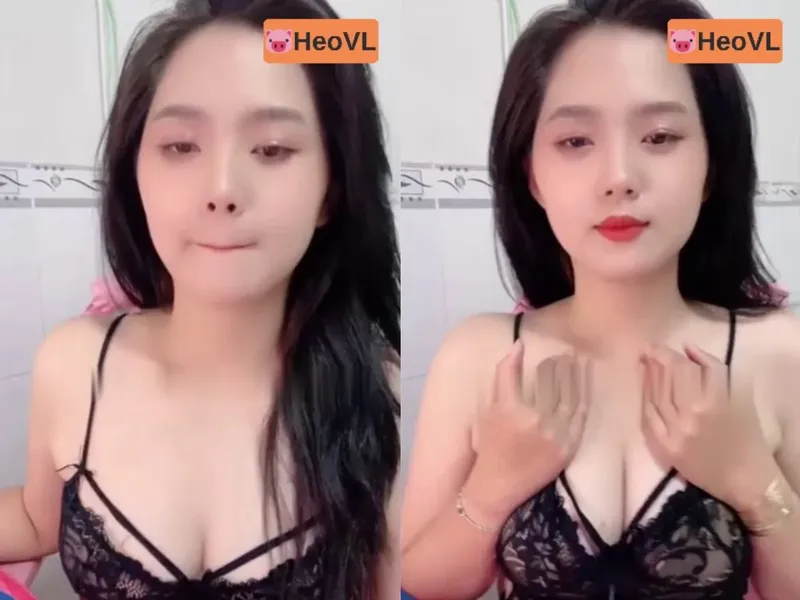 Ghệ răng khểnh khoe cặc tròn trắng